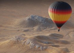 Menikmati Sisi Lain Dubai dari Atas Balon Udara