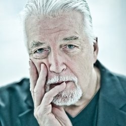 Kibordis Deep Purple Tutup Usia