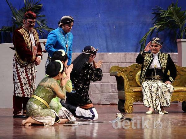 Beginilah Bila Para Bos Media Main Ketoprak