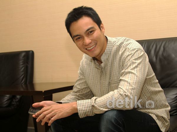 Casual di Bulan Ramadan ala Baim Wong