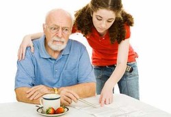 Agar Tak Gampang Depresi, Lansia Sebaiknya Aktif Pakai Facebook