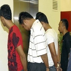 4 Pemuda Malaysia Bergiliran Perkosa 2 Mahasiswi