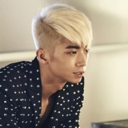 Tak Punya SIM, Wooyoung 2PM Tak Bisa Punya Pacar?