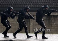 Atraksi Militer Sambut Panglima Tertinggi Thailand
