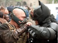 Batman vs Bane di The Dark Knight Rises