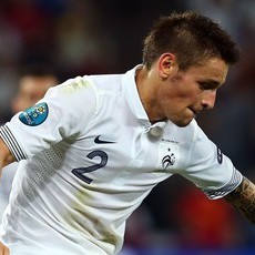 Debuchy Ingin Tinggalkan Lille Demi Newcastle