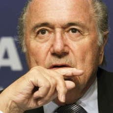 Skandal Korupsi Kembali Terkuak, Sepp Blatter Diminta Turun 