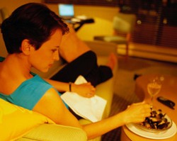 Semakin Malam, Hasrat untuk Makan Junk Food Bertambah Besar