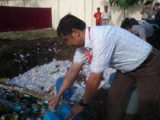 Jelang Ramadan, 15 Ribu Botol Miras Dimusnahkan di Garut