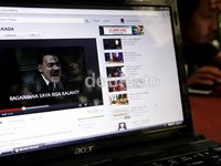Foke Berakting Jadi Hitler Ramai di Youtube