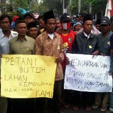 Warga Harjokuncaran Minta Tanah yang Dikuasai TNI AD Dikembalikan