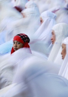 Umat Islam di Yogya Gelar Salat Tarawih