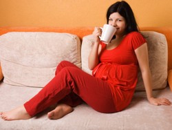 Minum Kopi Saat Hamil Tak Membuat Anak Hiperaktif