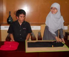 Mahasiswa UGM Ciptakan Alat Lipat, Baju Rapi dalam 11 Detik!