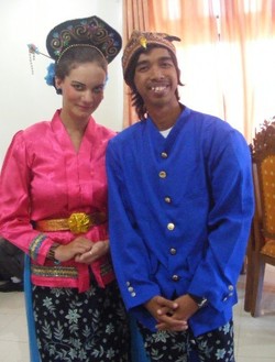 Orang Indonesia Murah Senyum dan Suka Menolong di Mata Mahasiswi Rusia