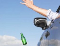 Di Inggris Buang Sampah dari Mobil Didenda