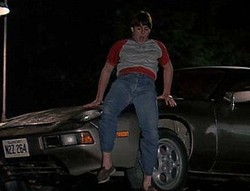 Mobil Tom Cruise Belajar Nyetir Dilelang