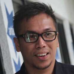 Sammy Simorangkir Hitam-hitam