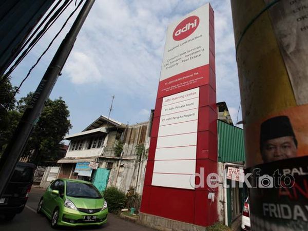 KPK Geledah Kantor PT Adhi Karya