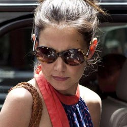 Cerai dari Tom Cruise, Katie Holmes Kembali ke Broadway