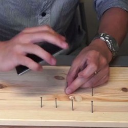 Ponsel Tertipis China Kuat Menggetok Paku