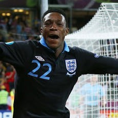 Fergie Tantang Welbeck Cetak 20 Gol Musim Depan