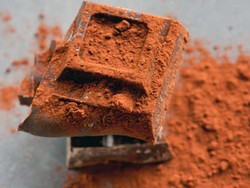 Cokelat Bubuk dan Cokelat Hitam Lancarkan Sirkulasi Darah