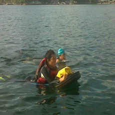 Galang Dana Pendidikan di Samosir, 2 WN Jerman Arungi Danau Toba