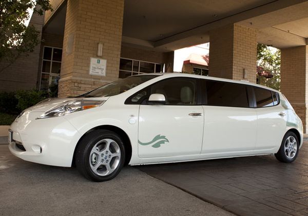 Limusin Bertenaga Listrik Pertama 