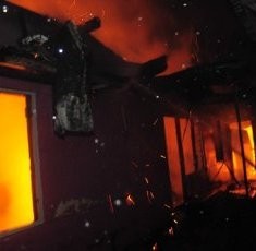 Si Jago Merah Hanguskan 2 Rumah di Radio Dalam