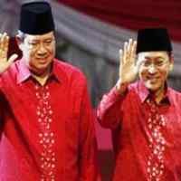 Berkantor Dekat SBY, Boediono Ingin Lebih Mudah Komunikasi