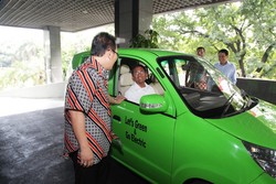 Ini Dia Ongkos Setrum Mobil Listrik