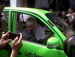 Hatta Jajal Mobil Listrik Made in Depok