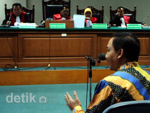 Walikota Semarang Bantah Perintahkan Suap
