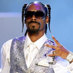 La La La, Snoop Dogg Lahir Kembali Lewat Single Reggae