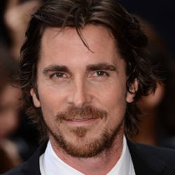 Christian Bale Angkat Bicara Soal Tragedi The Dark Knight Rises