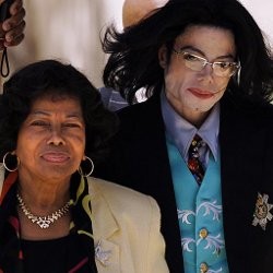 Ibunda Michael Jackson Dilaporkan Menghilang