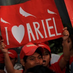 Jelang Ariel Bebas, Sahabat Peterpan Jadi Artis Dadakan