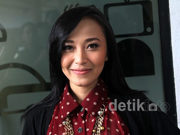 Rini Idol Tetap Eksis