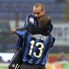 Anzhi Bantah Ingin Rekrut Maicon & Sneijder