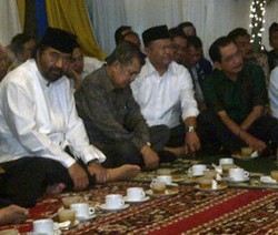 JK Buka Bersama Surya Paloh dan Harry Tanoe di Kantor NasDem