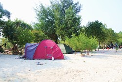 Bekemah di Pulau Pari 