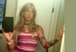 Dari Pengusaha Jadi Waria Akibat Minum Obat Anti Kebotakan