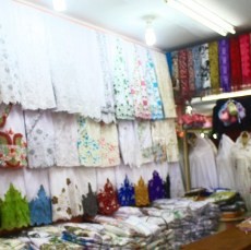 Ramadan, Mukena dan Baju Muslim Jadi Primadona di Pasar Baru 