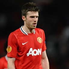 Carrick Belum Pikirkan Pensiun dari Timnas