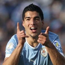 Akan Kembali ke Old Trafford, Suarez Santai