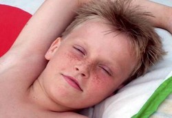 Orangtua Rahasiakan Kondisi Tumor Otak si Anak Agar Bisa Hidup Normal