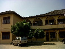 Atap SD di Kompleks Perumahan Elit di Medan Ambruk