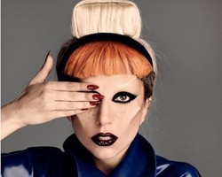 Lady Gaga Dituntut Rp 95 Miliar Gara-gara Boneka