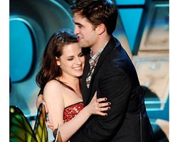 Kemesraan Robert Pattinson-Kristen Stewart Sebelum Skandal Perselingkuhan